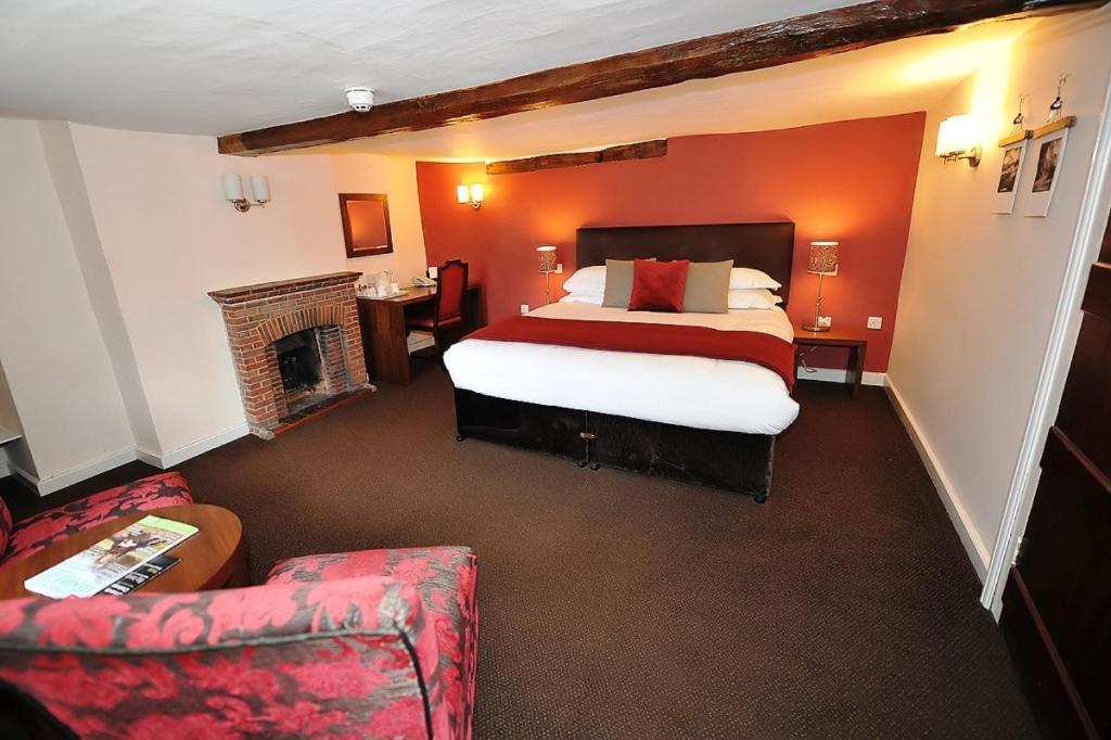 The Frogmill Hotel Cheltenham Room photo
